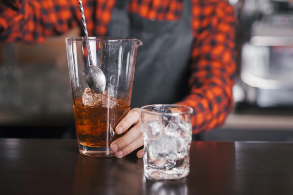 Ice ball cup preventing drink dilution with slow-melting ice sphere